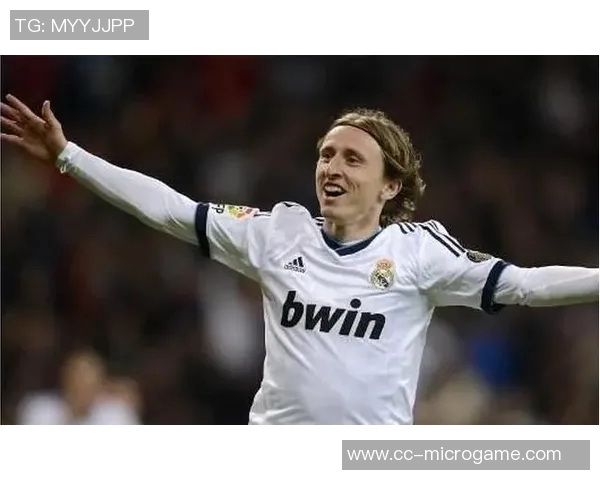 弗洛伦齐赞莫德里奇年过四十却依然年轻如二十五岁 弗洛伦齐赞莫德里奇年过四十却依然年轻如二十五岁