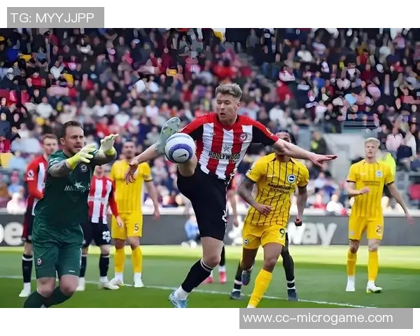 拉什福德在家观看阿斯顿维拉欧联比赛表达对老东家的支持与情感 拉什福德在家观看阿斯顿维拉欧联比赛表达对老东家的支持与情感